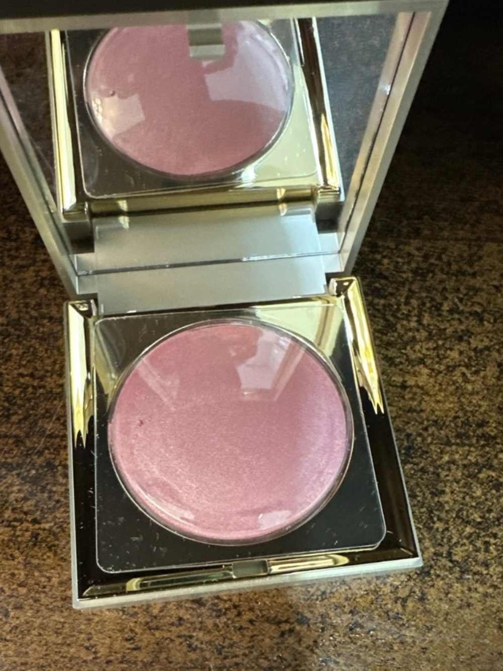stila Heaven's Hue Highlighter Incandescence Powder Glow Lightweight 0.35 oz
